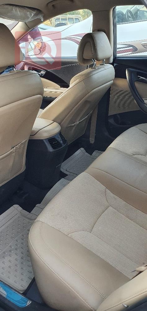 Hyundai Azera